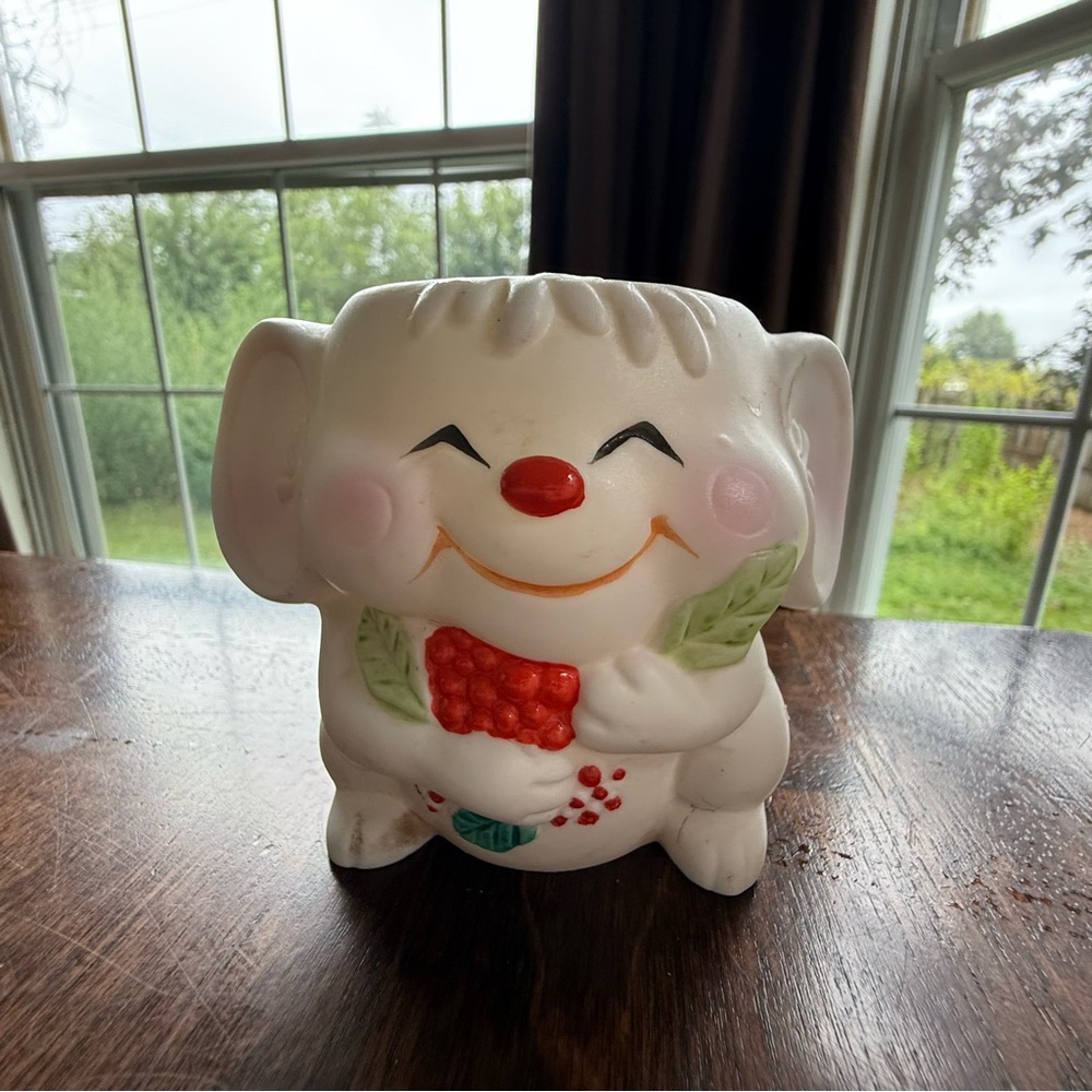 Vintage Karen Carson Porcelain Christmas Mouse Hollies Refreshener Candle “1985”
